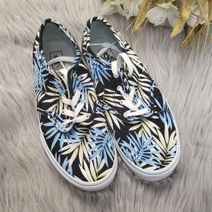 Vans Authentic Canvas Skate Shoes size 6